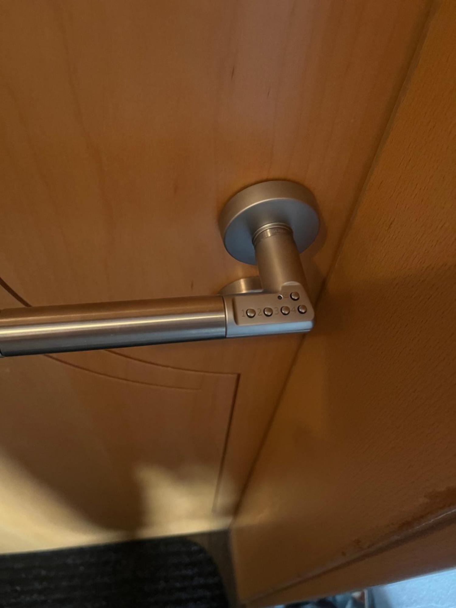 Gaestezimmer In Ratingen Bei Duesseldorf Mit Einem Hauch Luxus Exterior foto
