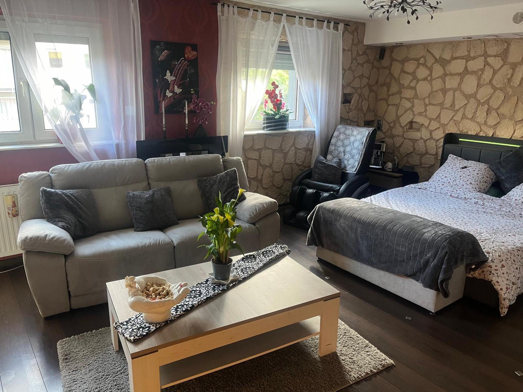 Gaestezimmer In Ratingen Bei Duesseldorf Mit Einem Hauch Luxus Exterior foto