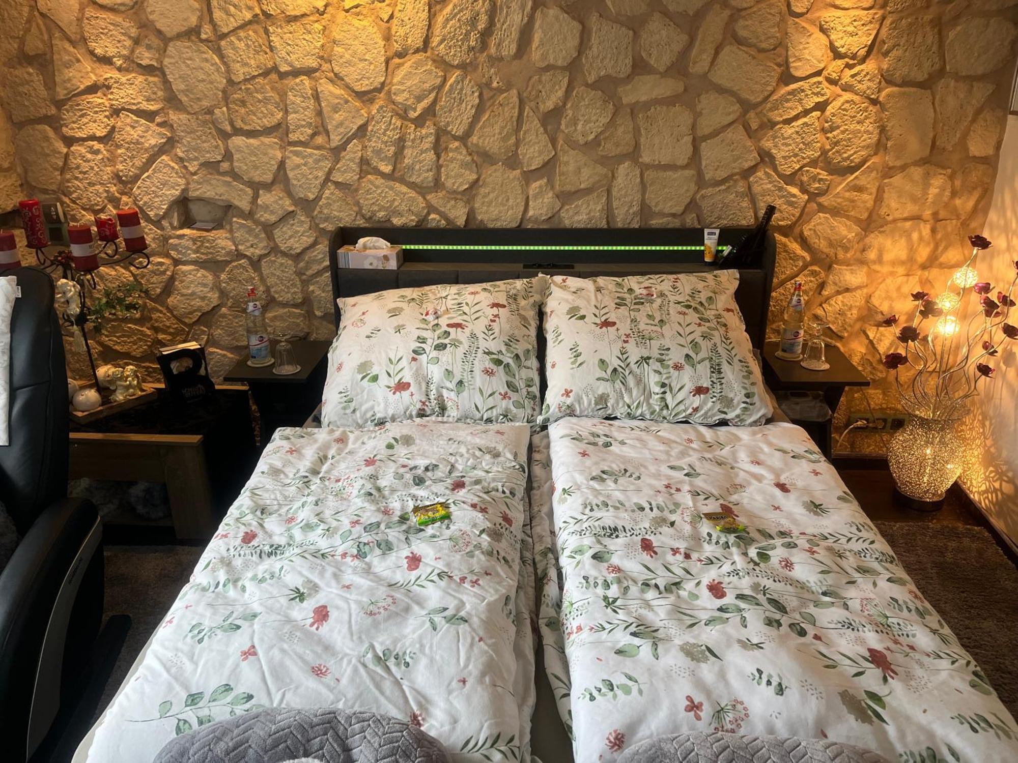 Gaestezimmer In Ratingen Bei Duesseldorf Mit Einem Hauch Luxus Exterior foto
